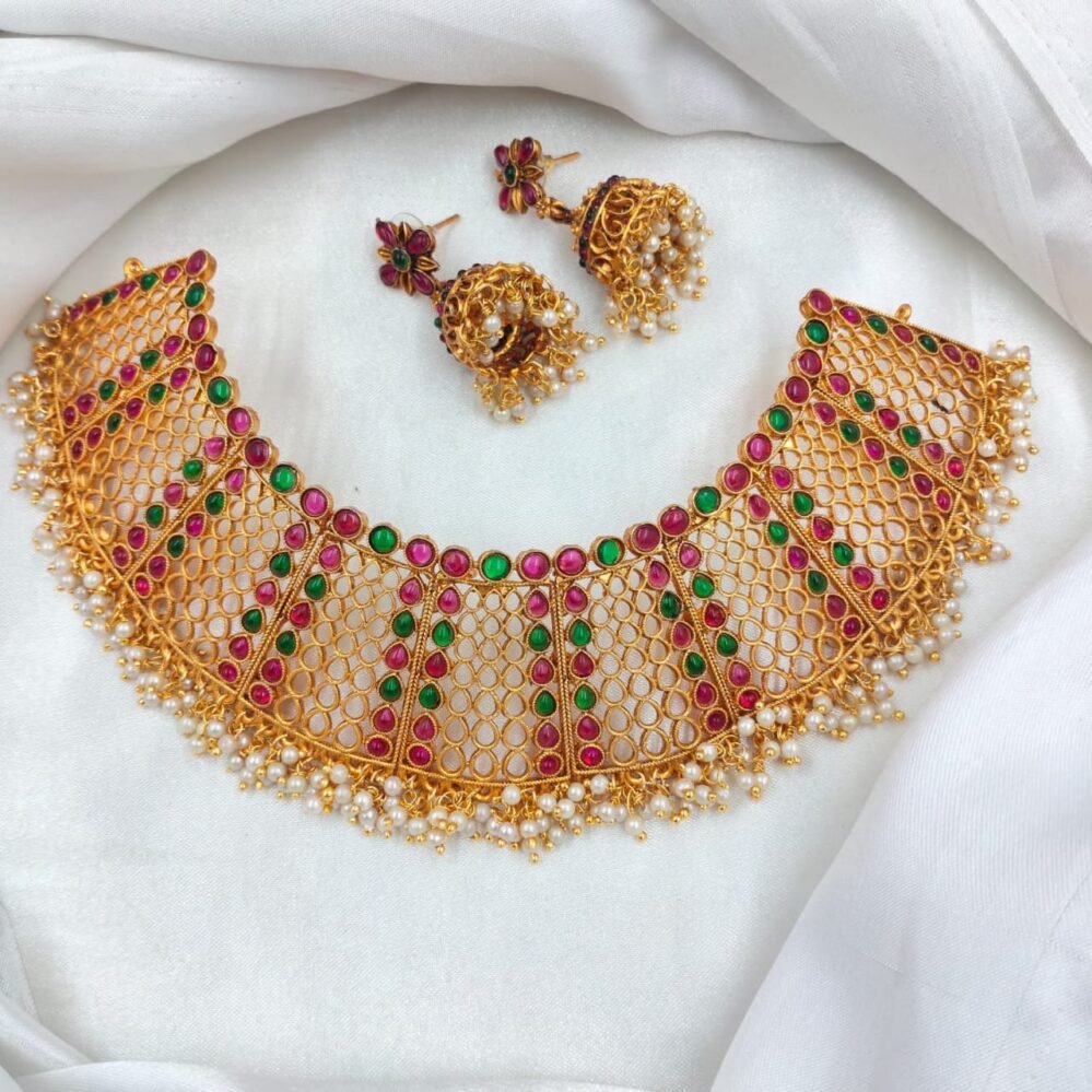 matte finish choker set